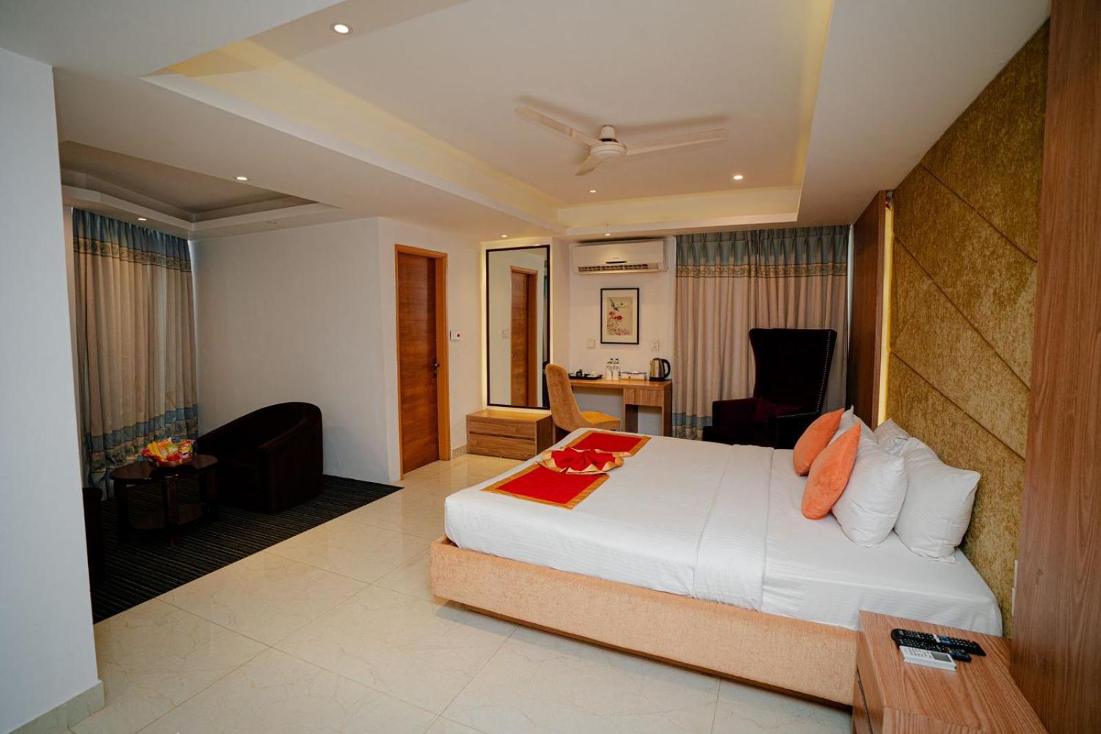 Royal Raj Hotel Rajshahi Exterior photo