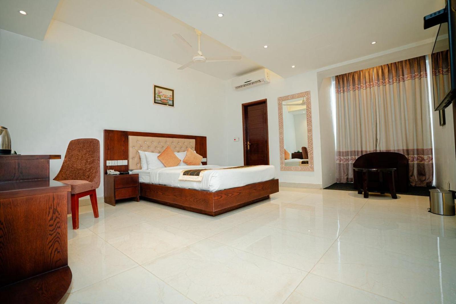 Royal Raj Hotel Rajshahi Exterior photo